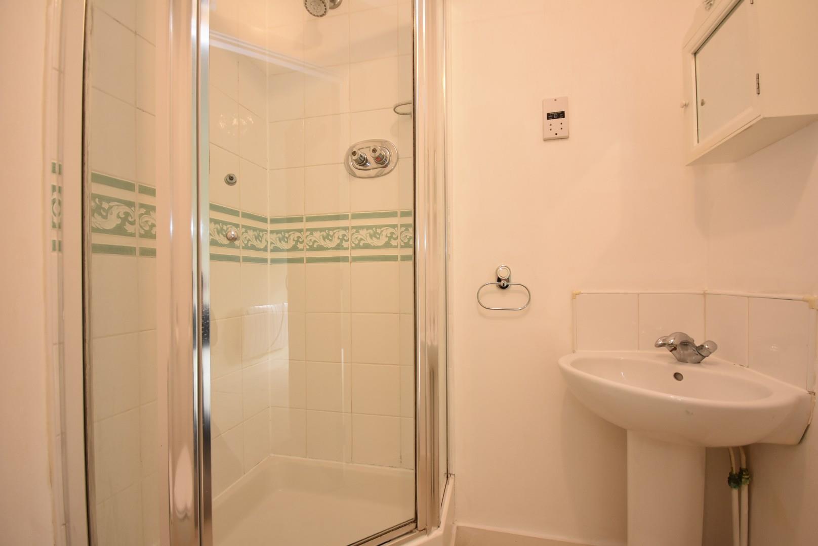 80 Grangemoor Court, Cardiff, CF11 0AE